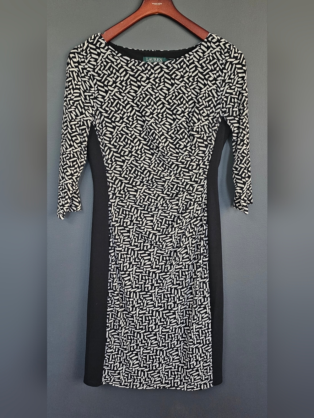 LAUREN RALPH LAUREN Ruched Mid Section  Pattern Dress